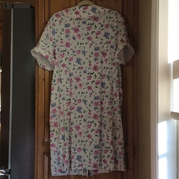 FINAL SALE PRICE Loungees Snap Front Floral & Lace Robe - Picture 5 of 8